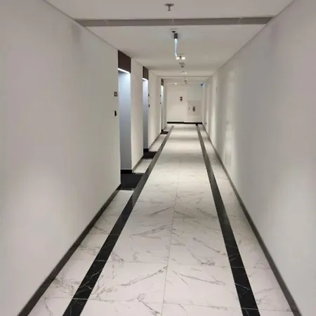 Hanza Tower Exclusive Pool & Sauna & Jacuzzi 公寓 什切青