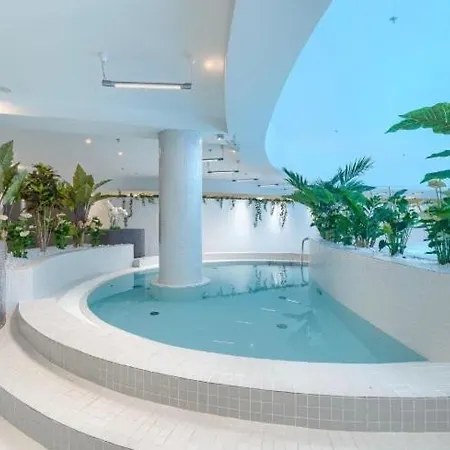 公寓 Hanza Tower Exclusive Pool & Sauna & Jacuzzi *